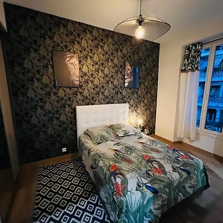 Joyau Rare Port De * Nice